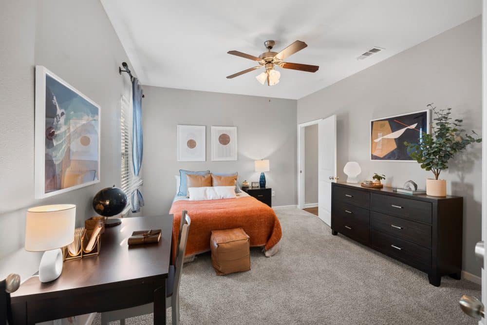 the collective at norman apartments near the university of oklahoma fully furnished bedroom
